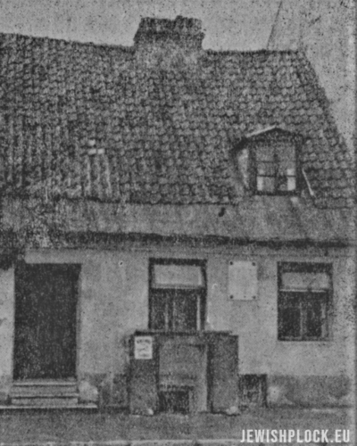 The currently non-existent family home of Józef Kwiatek at Szeroka Street in Płock (source: Plock. Paginas de historia de la vida judia de allende el mar, editado po la Sociedad de residentes de Plock en la Argentina, Buenos Aires 1945)